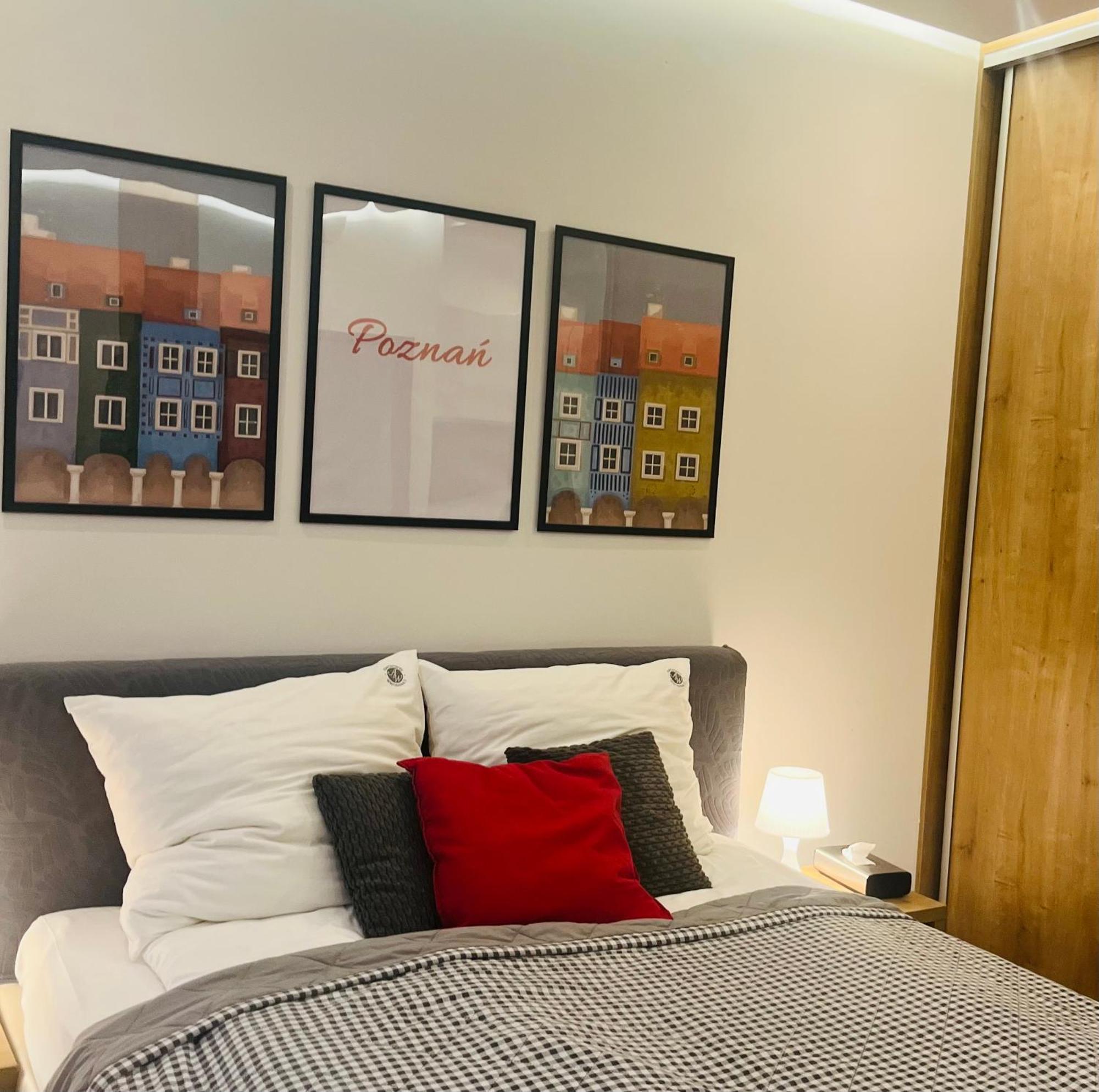 Apartamenty Wierzbowa 5 Poznan Luaran gambar