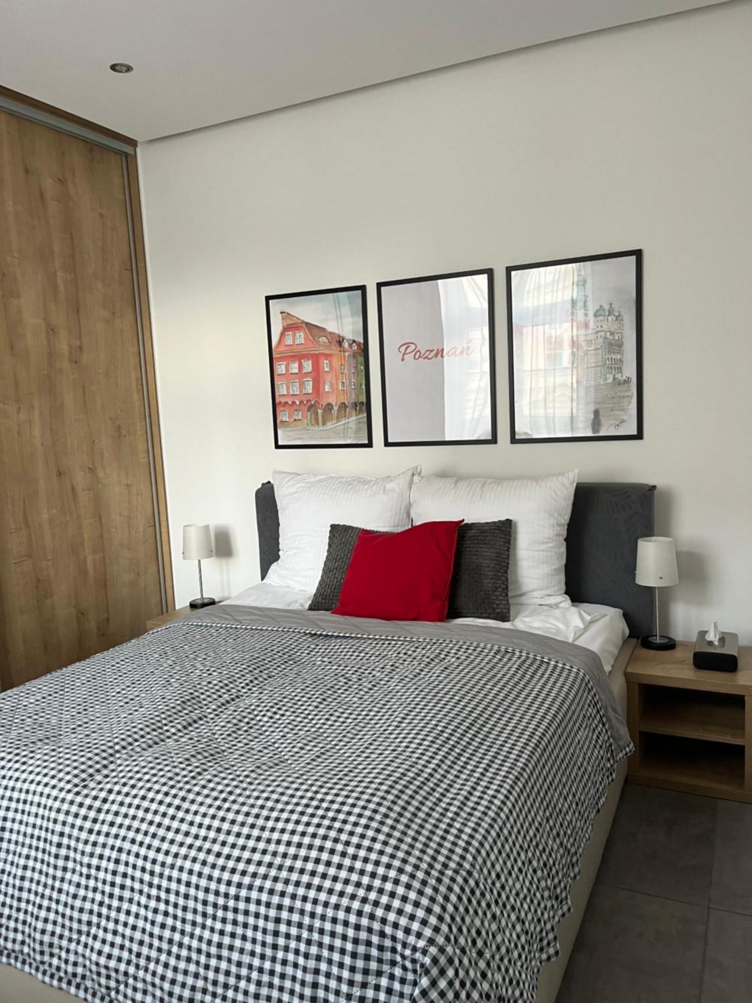 Apartamenty Wierzbowa 5 Poznan Luaran gambar