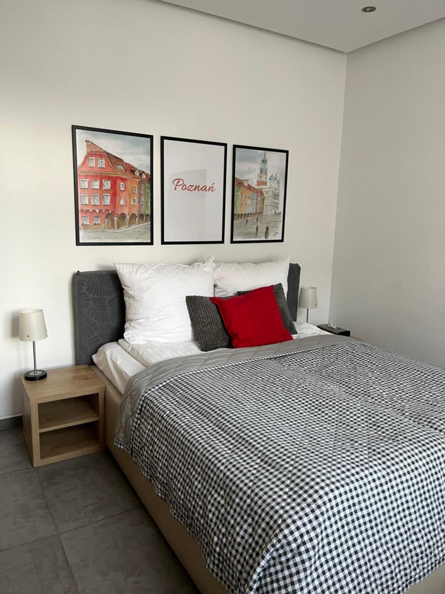 Apartamenty Wierzbowa 5 Poznan Luaran gambar