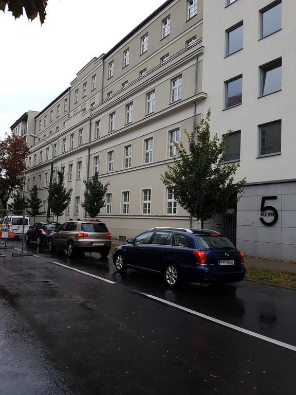 Apartamenty Wierzbowa 5 Poznan Luaran gambar